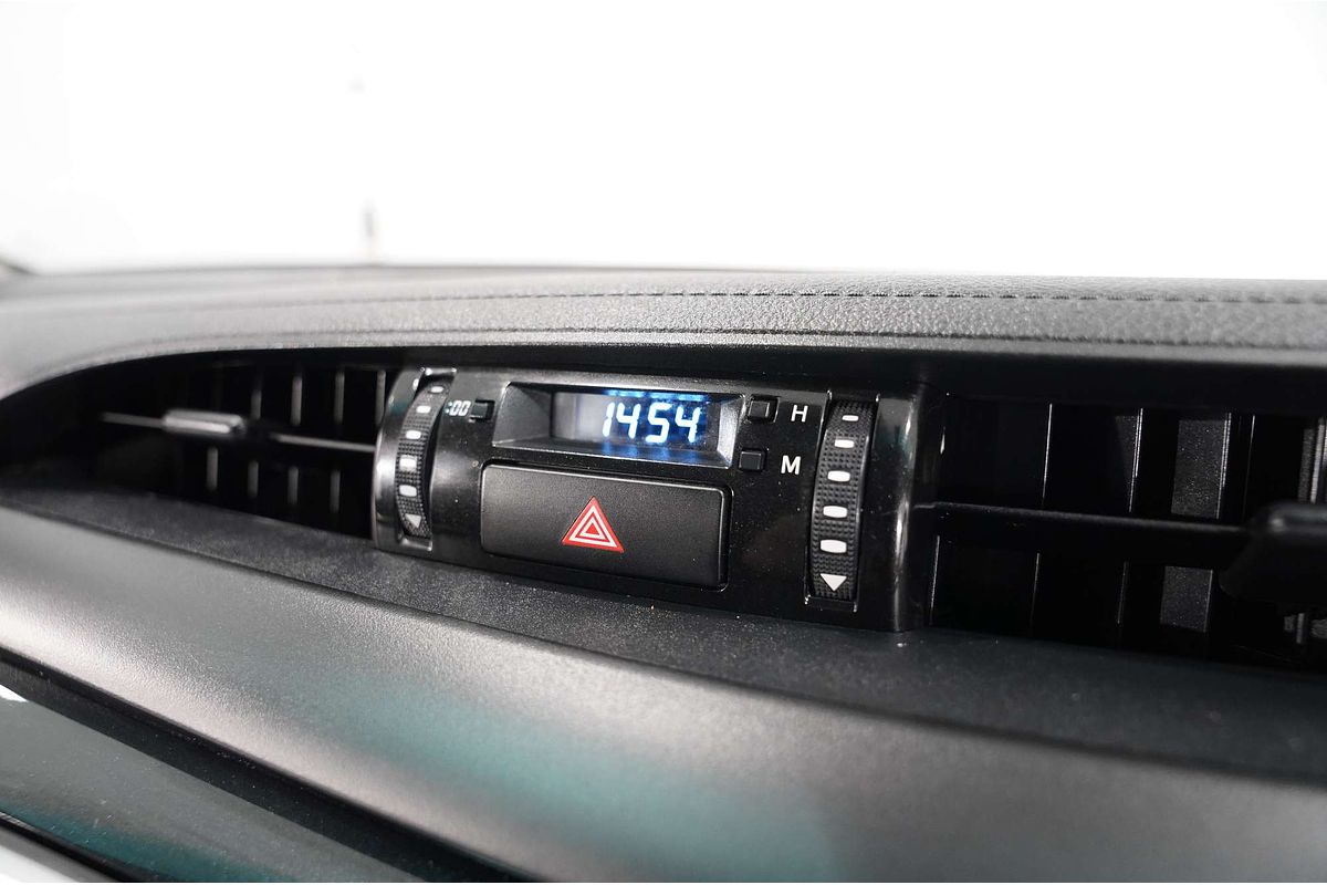 2020 Toyota Hilux SR GUN126R 4X4