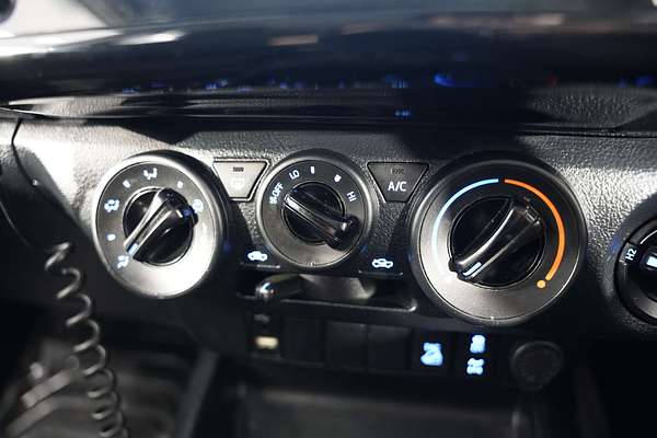 2020 Toyota Hilux SR GUN126R 4X4