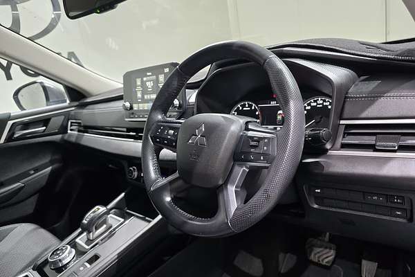 2021 Mitsubishi Outlander LS ZM