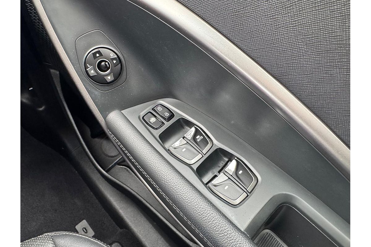 2017 Hyundai Santa Fe Active X DM3 Series II