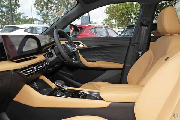 2025 MG HS Essence AS33