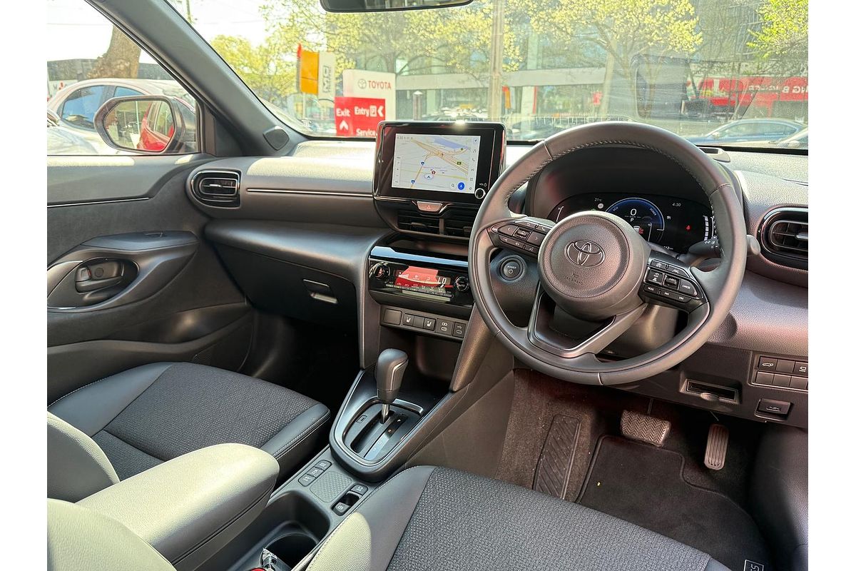 2024 Toyota Yaris Cross Urban MXPJ10R