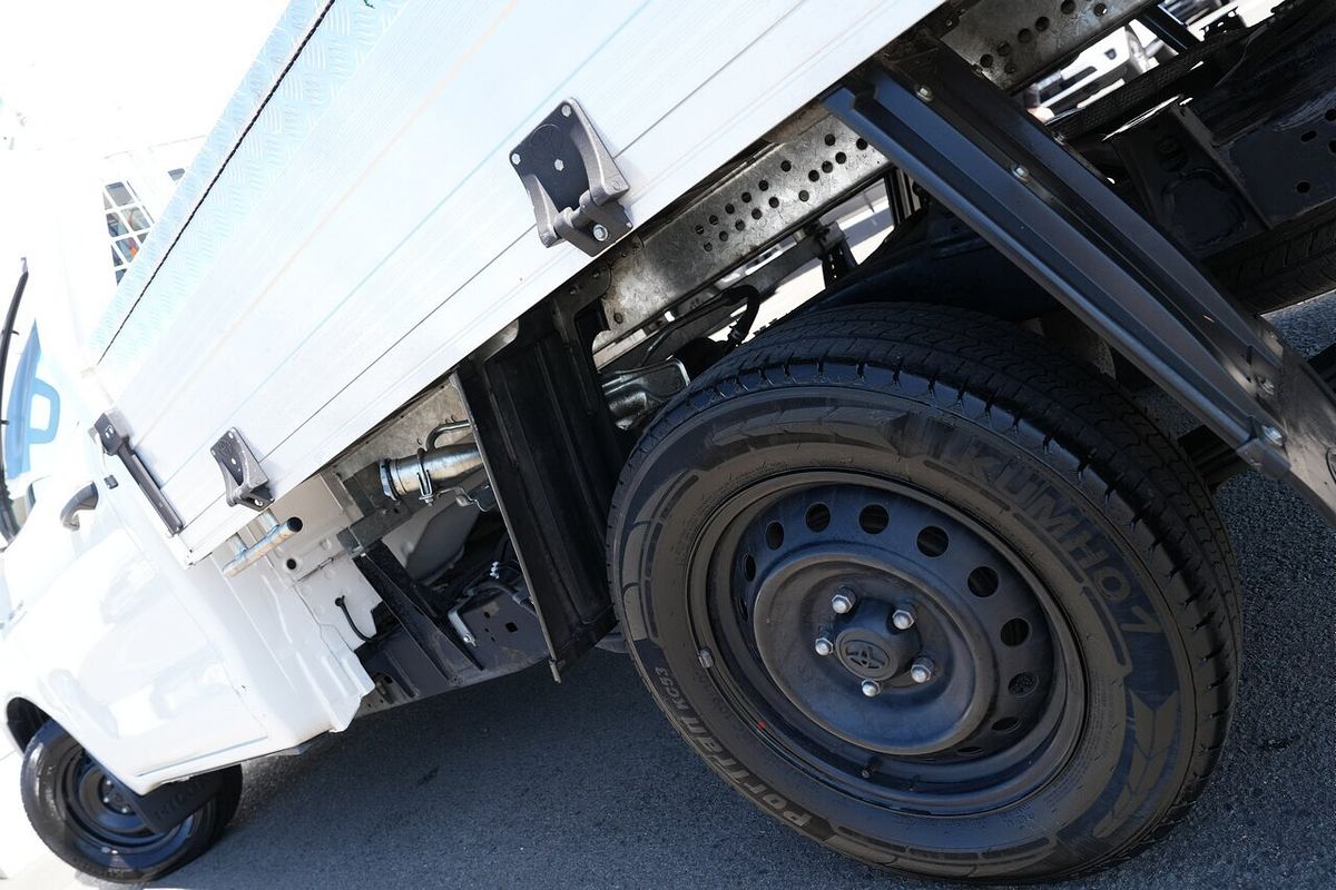 2020 Toyota Hilux Workmate TGN121R Rear Wheel Drive