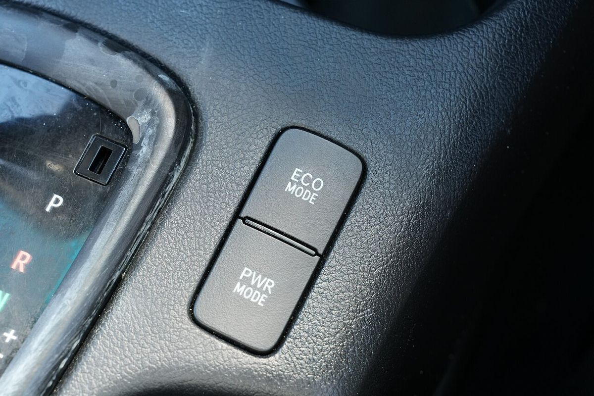 2020 Toyota Hilux Workmate TGN121R Rear Wheel Drive