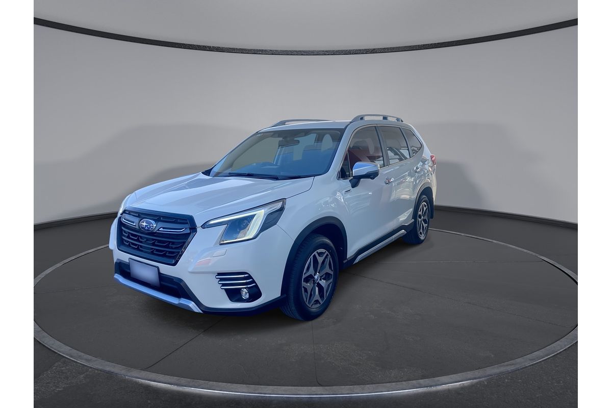 2022 Subaru Forester Hybrid L S5