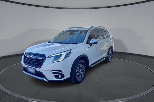 2022 Subaru Forester Hybrid L S5