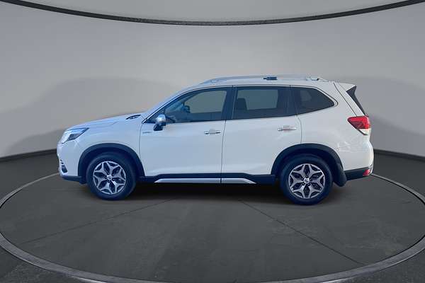 2022 Subaru Forester Hybrid L S5