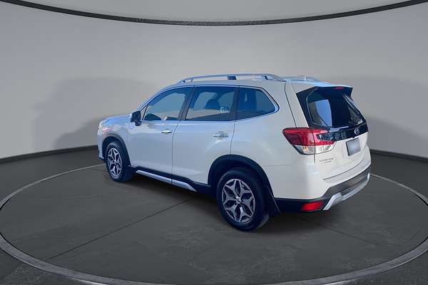 2022 Subaru Forester Hybrid L S5