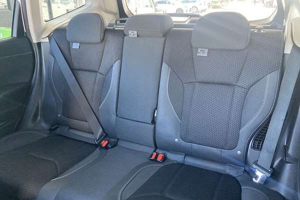 2022 Subaru Forester Hybrid L S5