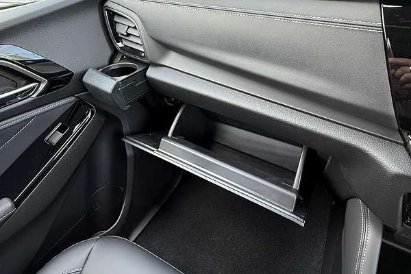 2025 Isuzu MU-X LS-T