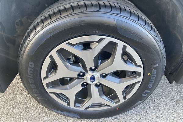 2022 Subaru Forester Hybrid L S5
