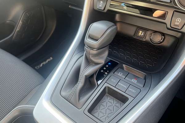 2024 Toyota RAV4 GX MXAA52R