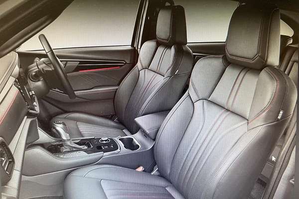 2025 Isuzu MU-X X-TERRAIN