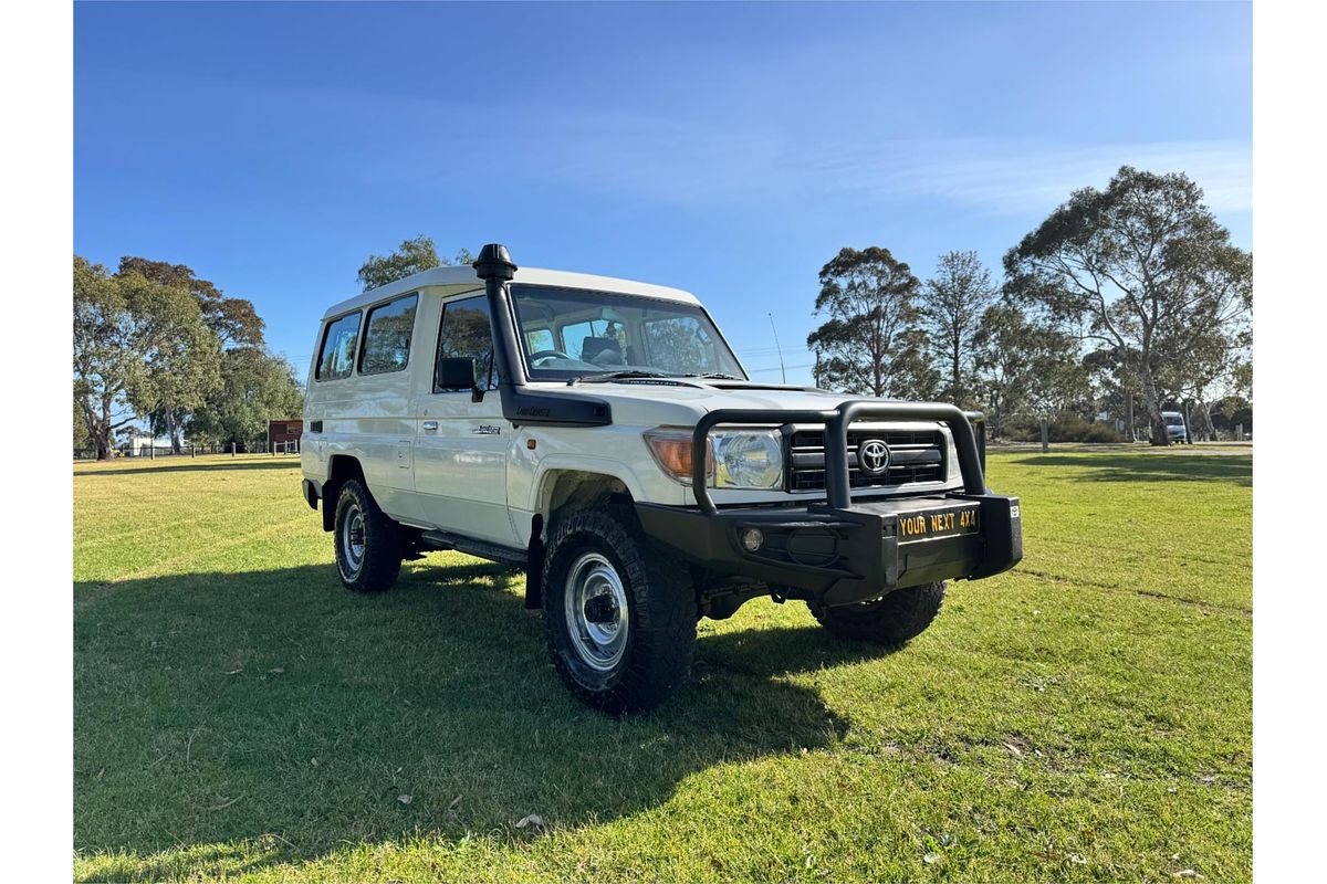 2013 Toyota Landcruiser WORKMATE (4x4) 11 SEAT VDJ78R MY12 UPDATE