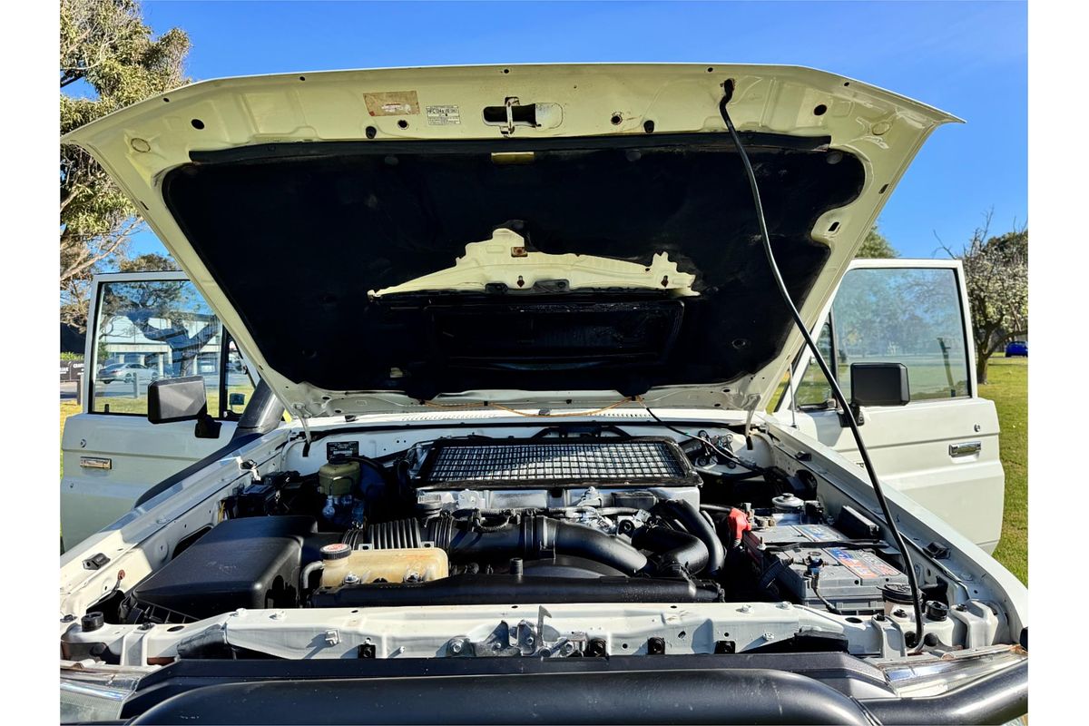 2013 Toyota Landcruiser WORKMATE (4x4) 11 SEAT VDJ78R MY12 UPDATE