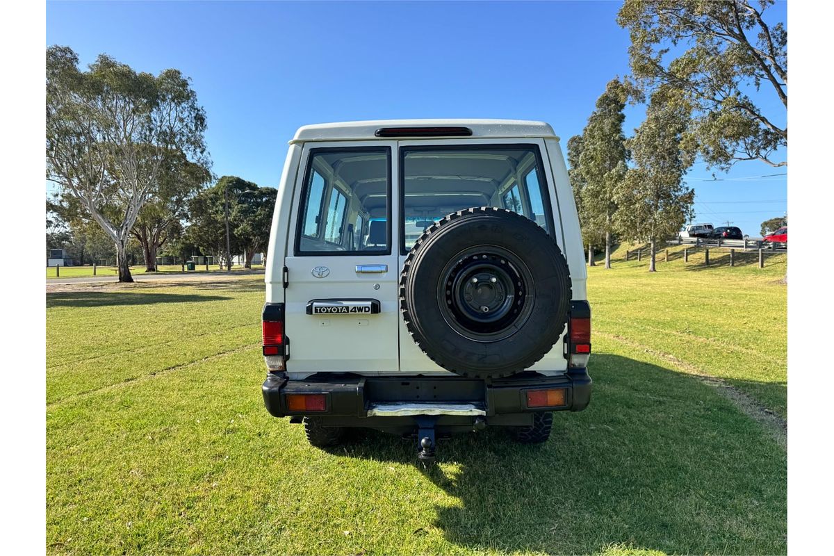 2013 Toyota Landcruiser WORKMATE (4x4) 11 SEAT VDJ78R MY12 UPDATE