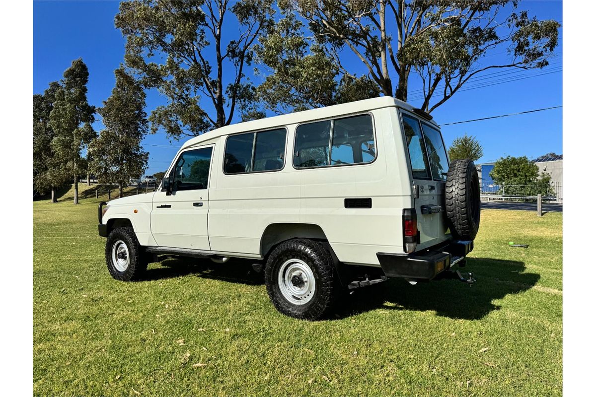 2013 Toyota Landcruiser WORKMATE (4x4) 11 SEAT VDJ78R MY12 UPDATE