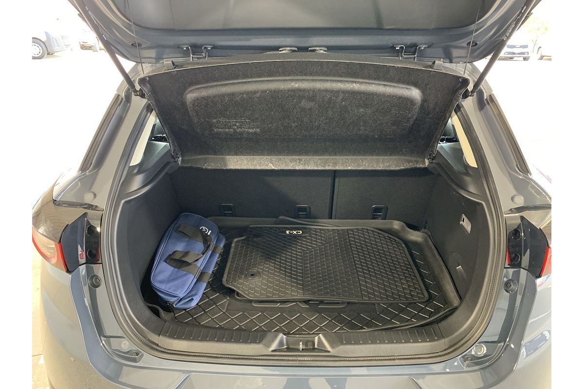 2022 Mazda CX-3 sTouring DK