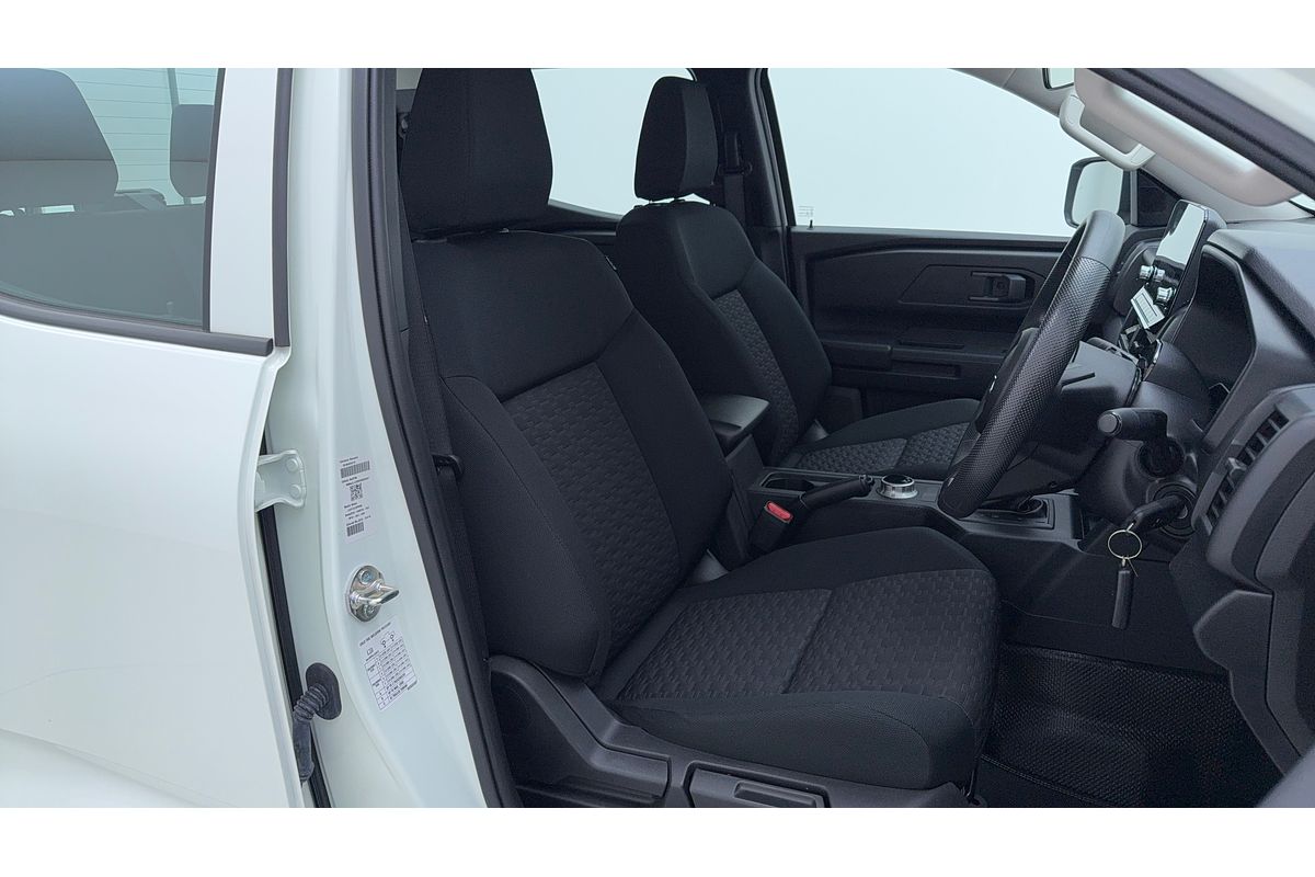 2024 Mitsubishi Triton GLX+ MV 4X4
