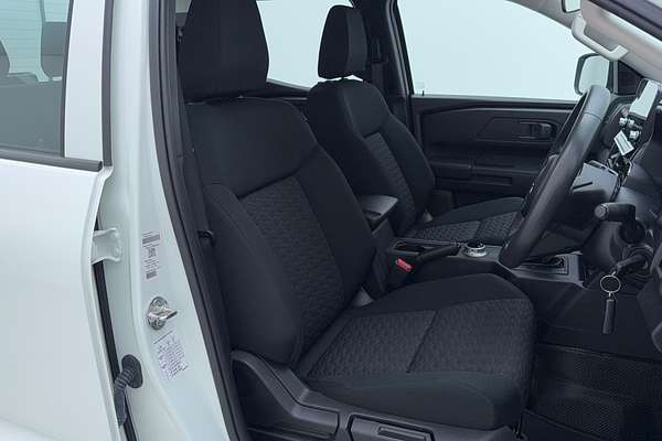 2024 Mitsubishi Triton GLX+ MV 4X4