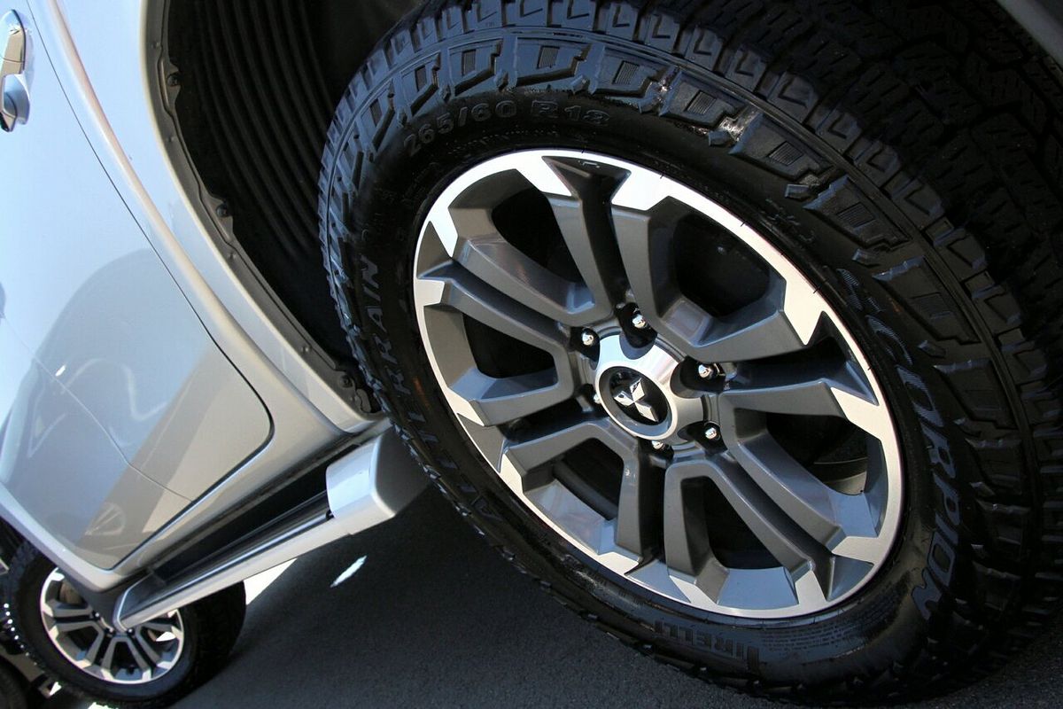 2019 Mitsubishi Triton GLS Premium MR 4X4