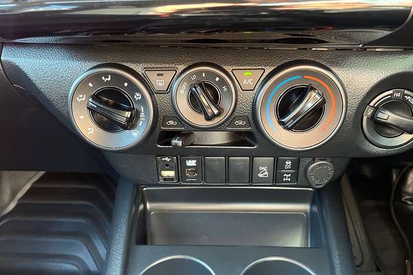 2020 Toyota Hilux SR GUN126R 4X4