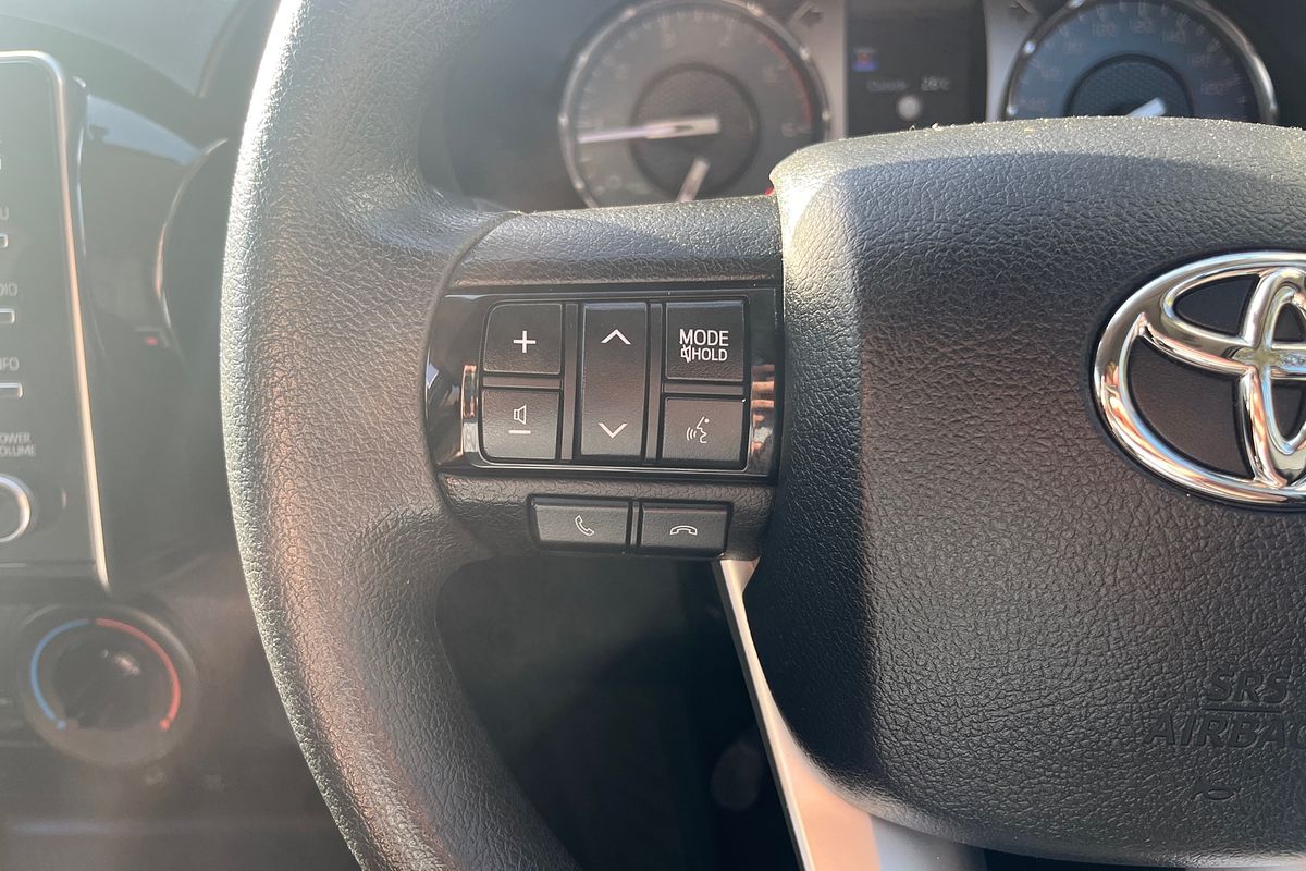 2020 Toyota Hilux SR GUN126R 4X4