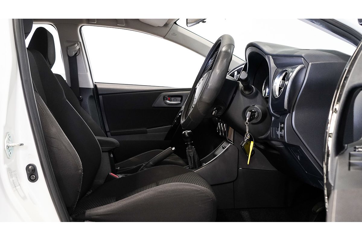 2016 Toyota Corolla Ascent Sport ZRE182R
