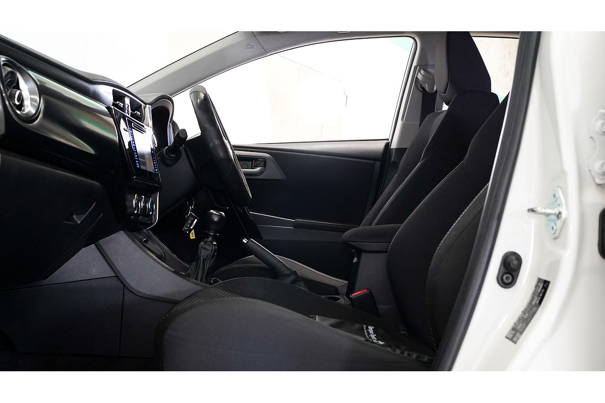 2016 Toyota Corolla Ascent Sport ZRE182R