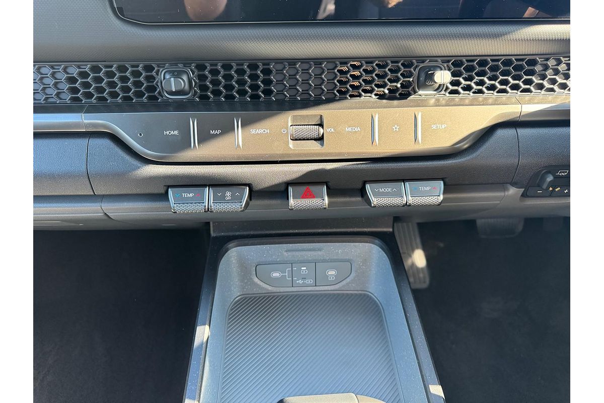 2025 Kia Tasman SX TK 4X4