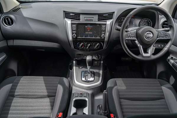 2024 Nissan Navara ST D23 4X4