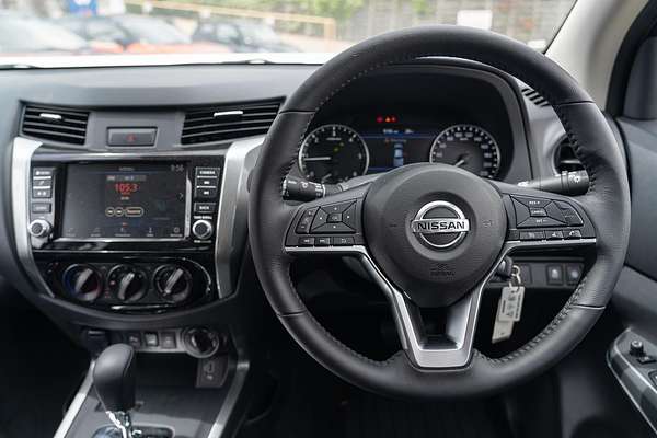 2024 Nissan Navara ST D23 4X4