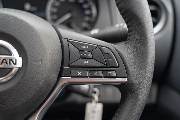 2024 Nissan Navara ST D23 4X4