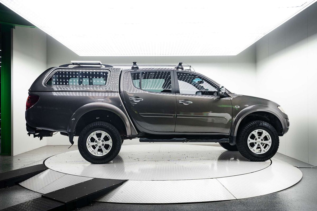 2013 Mitsubishi Triton GLX-R MN 4X4