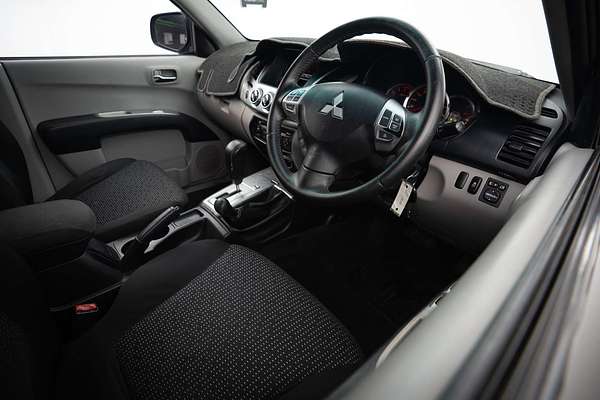 2013 Mitsubishi Triton GLX-R MN 4X4