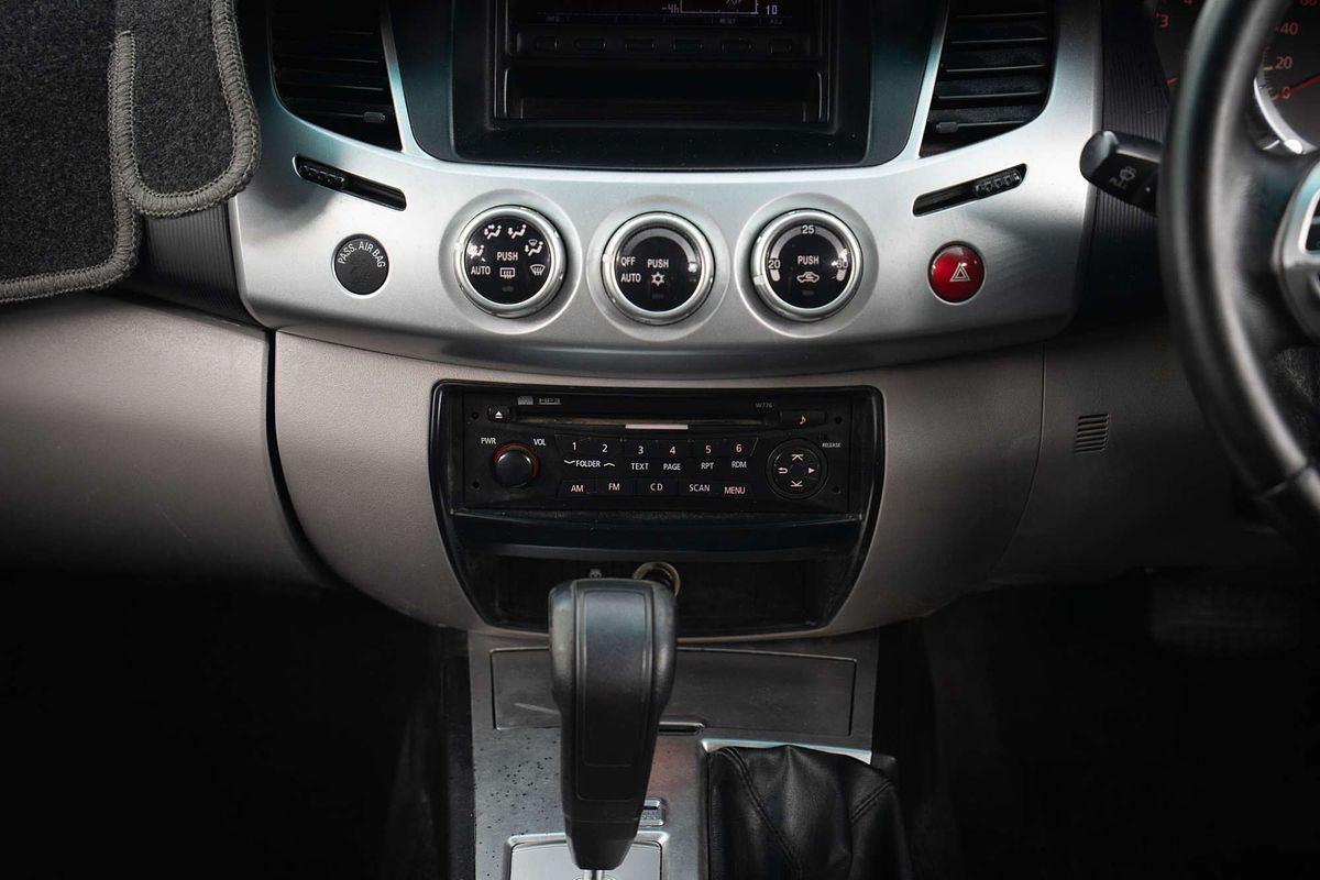 2013 Mitsubishi Triton GLX-R MN 4X4