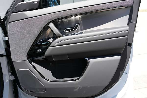 2025 Land Rover Range Rover Sport D250 Dynamic SE L461