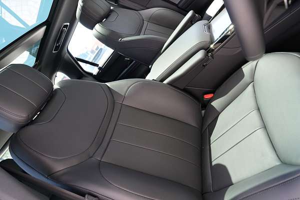 2025 Land Rover Range Rover Sport D250 Dynamic SE L461