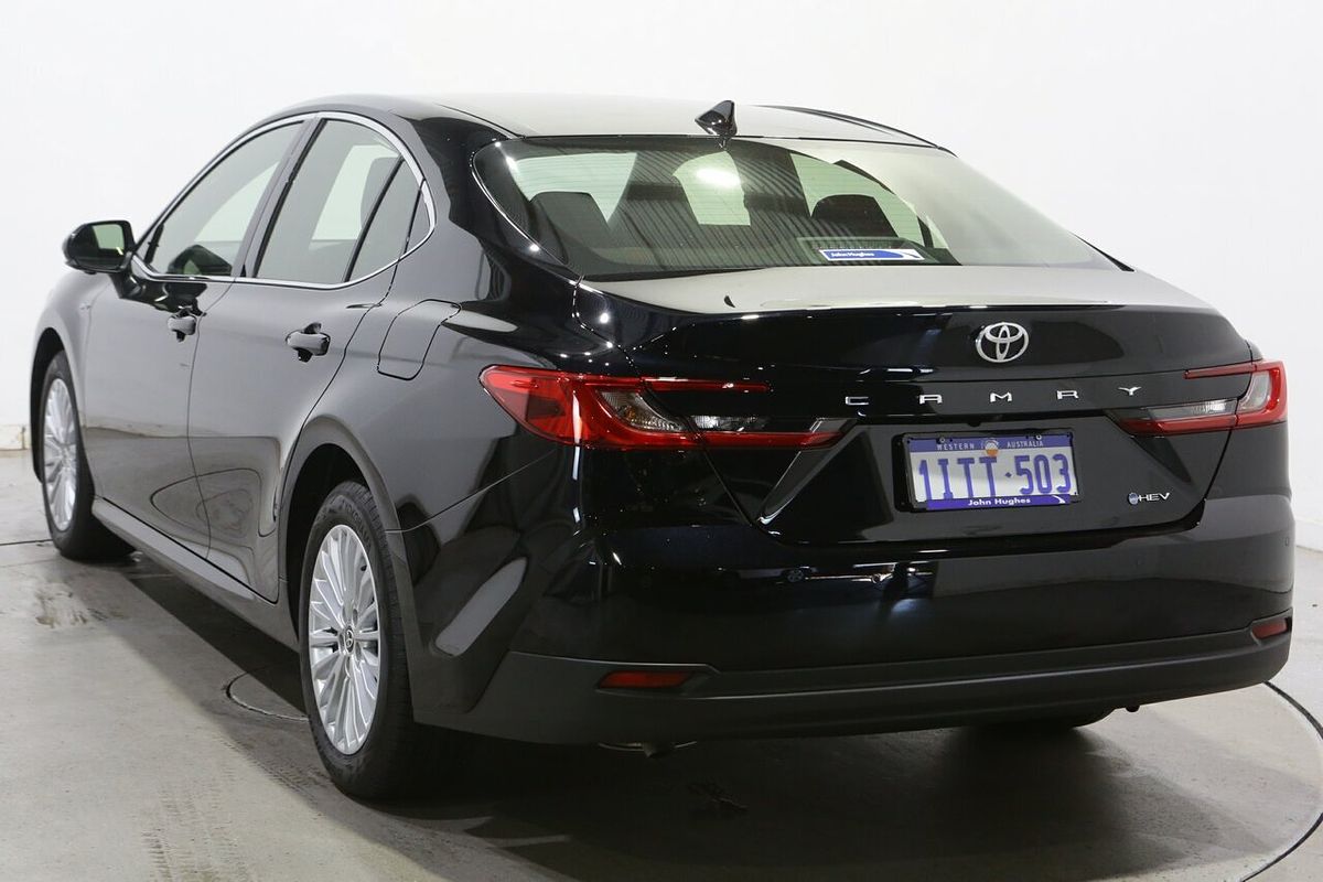 2025 Toyota Camry Ascent AXVH80R