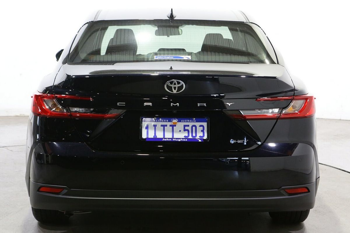 2025 Toyota Camry Ascent AXVH80R