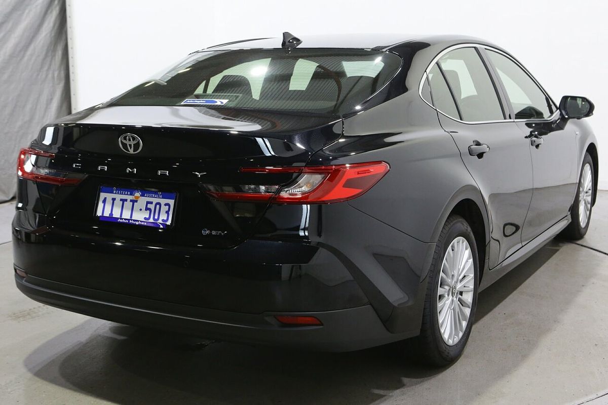 2025 Toyota Camry Ascent AXVH80R