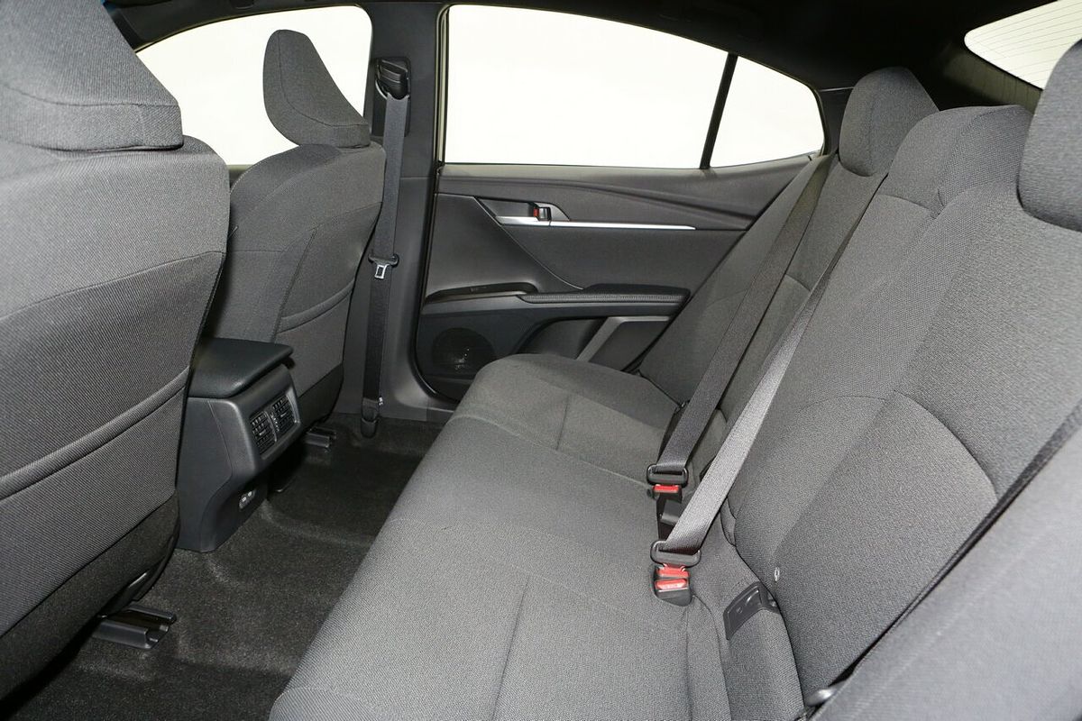 2025 Toyota Camry Ascent AXVH80R