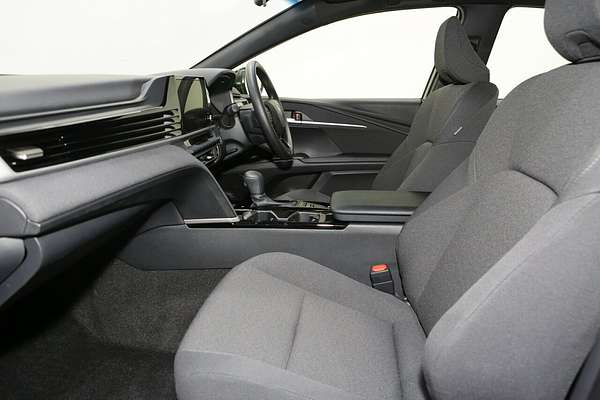 2025 Toyota Camry Ascent AXVH80R