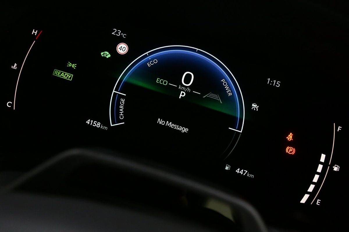 2025 Toyota Camry Ascent AXVH80R