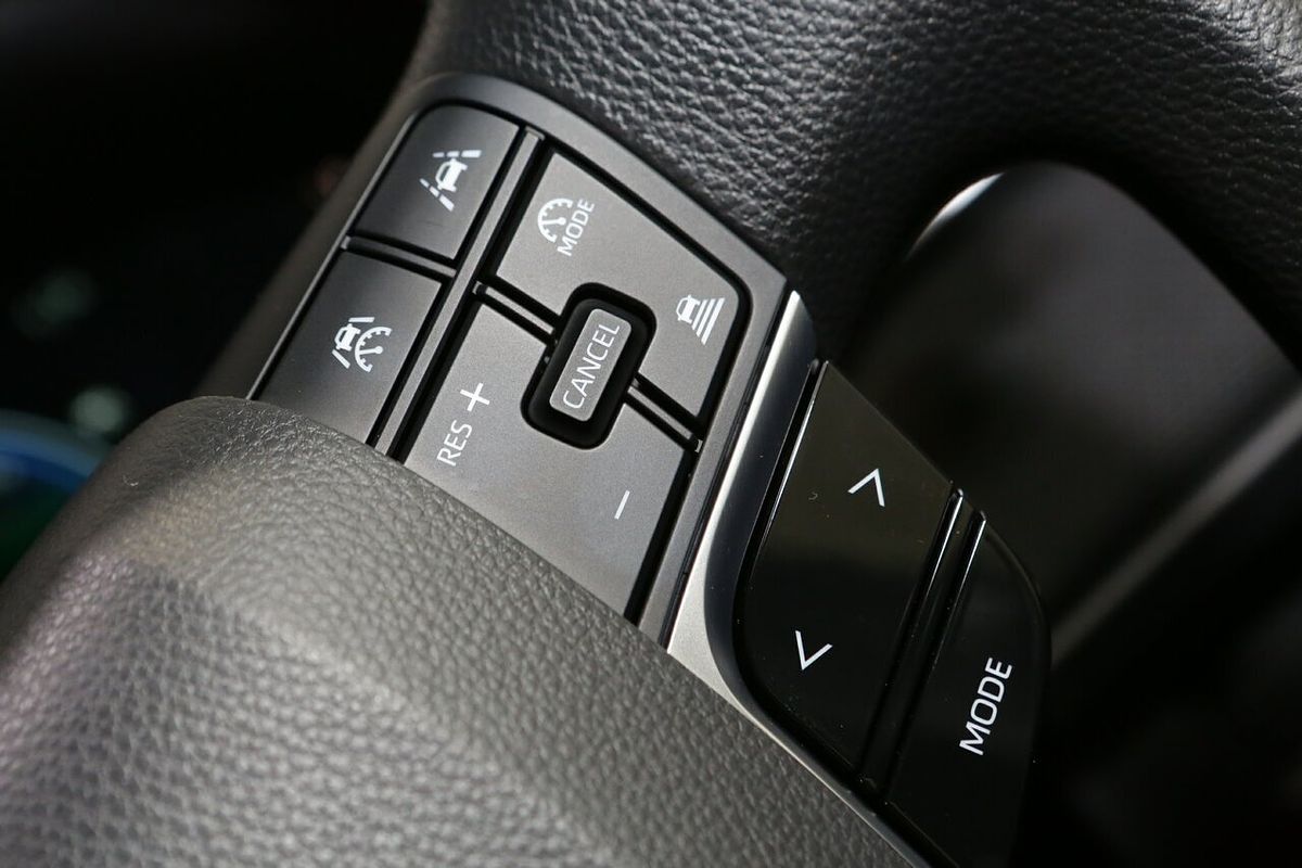 2025 Toyota Camry Ascent AXVH80R