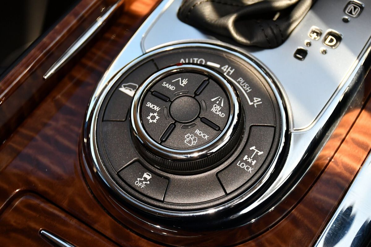 2023 Nissan Patrol Ti-L Y62