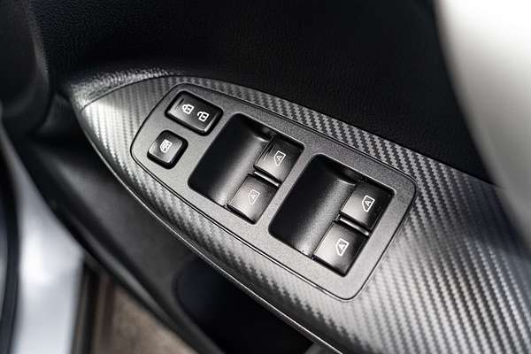 2024 Mitsubishi Eclipse Cross Exceed YB