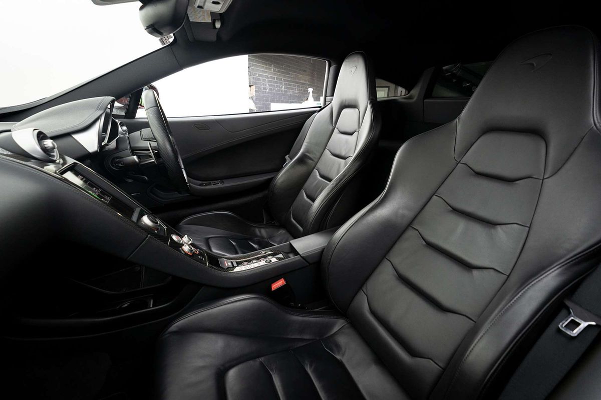 2012 McLaren MP4-12C 12C