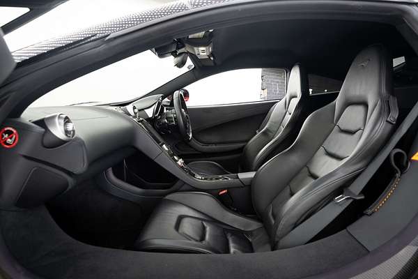 2012 McLaren MP4-12C 12C