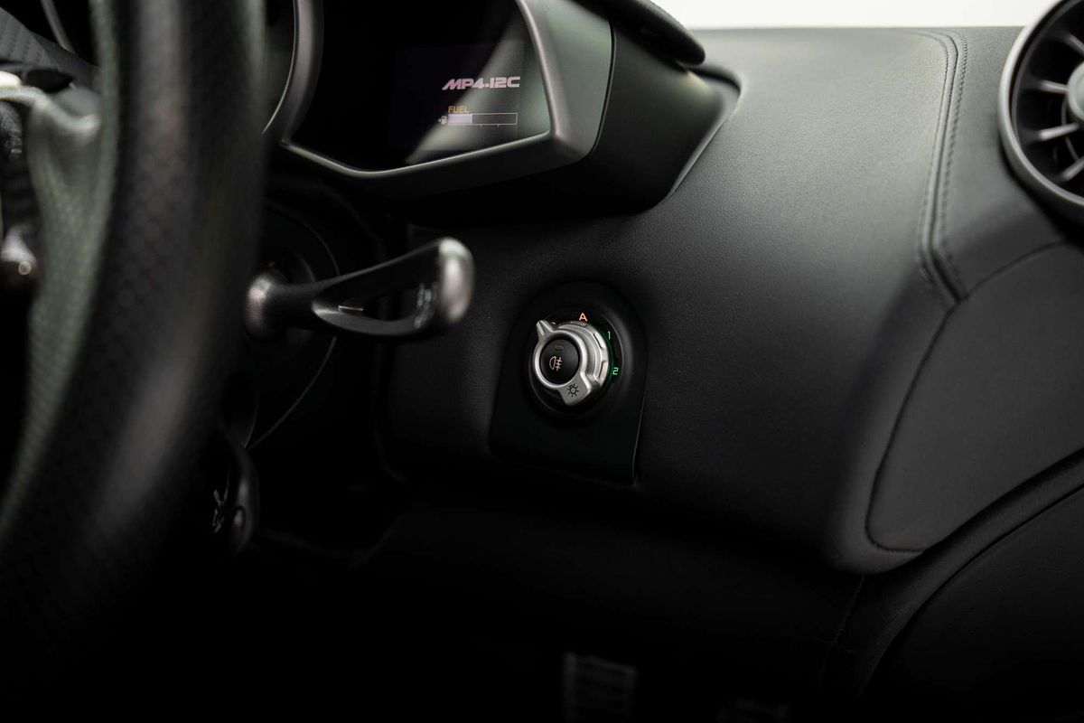 2012 McLaren MP4-12C 12C